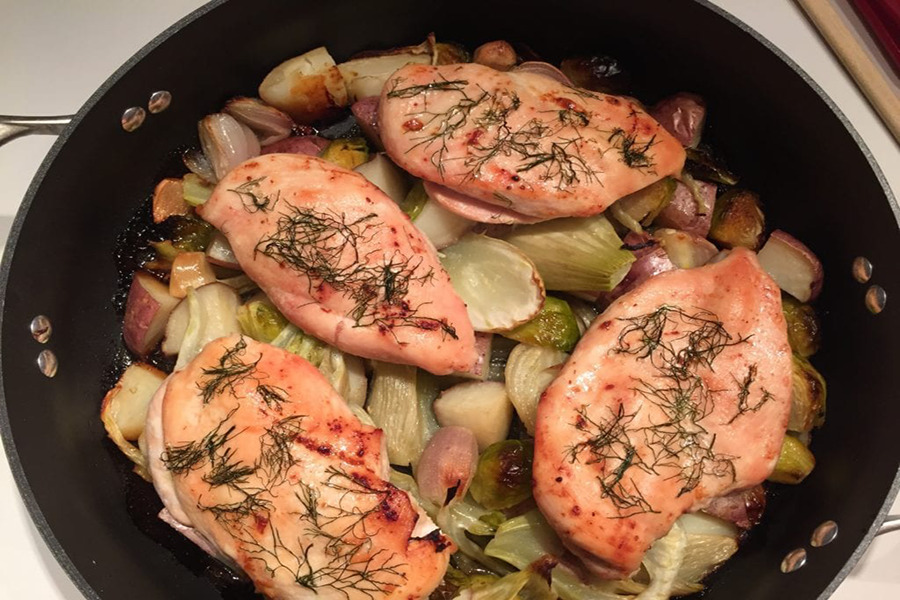 One pan meal with Chicken, Garlic, Potatoes, Leeks and Cook's Delight® Garlic Soup Base